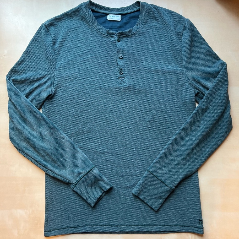 Tommy John Long Sleeve Waffle Knit Henley Men’s Small